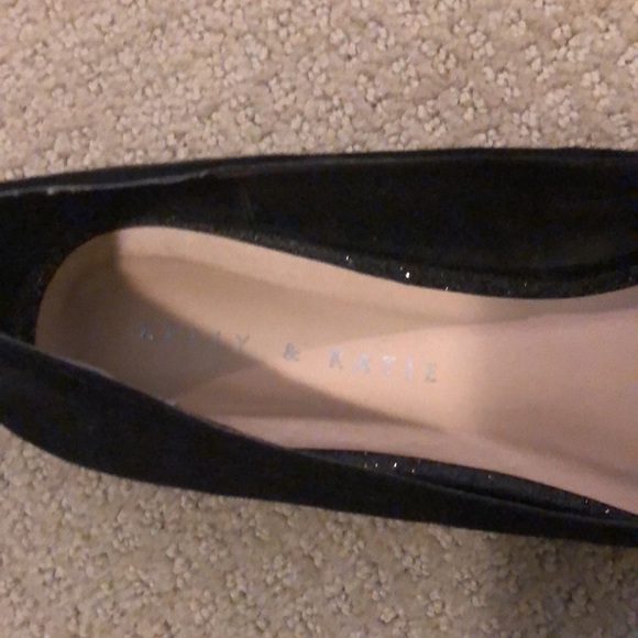 Women’s pointed toe black flats - Picture 5 of 6